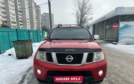 Nissan Navara (Frontier), 2010 год, 1 399 000 рублей, 2 фотография