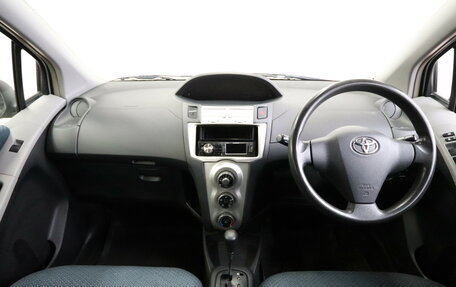 Toyota Vitz, 2005 год, 545 000 рублей, 16 фотография