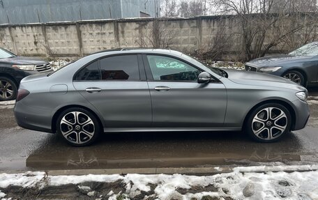 Mercedes-Benz E-Класс, 2017 год, 3 750 000 рублей, 3 фотография