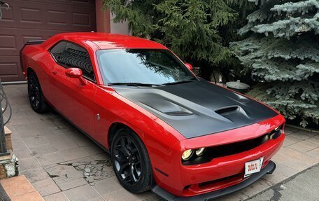 Dodge Challenger III рестайлинг 2, 2020 год, 4 999 999 рублей, 6 фотография