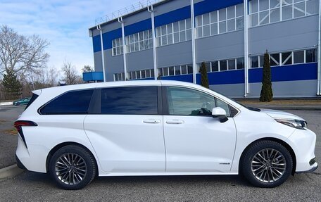 Toyota Sienna, 2020 год, 5 350 000 рублей, 3 фотография