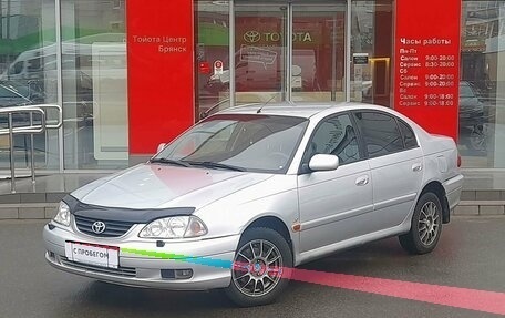 Toyota Avensis III рестайлинг, 2002 год, 539 000 рублей, 1 фотография