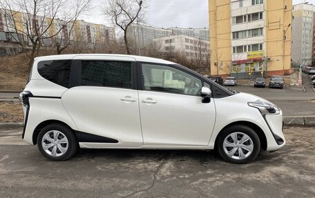 Toyota Sienta II, 2021 год, 1 450 000 рублей, 3 фотография