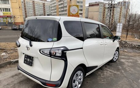 Toyota Sienta II, 2021 год, 1 450 000 рублей, 4 фотография