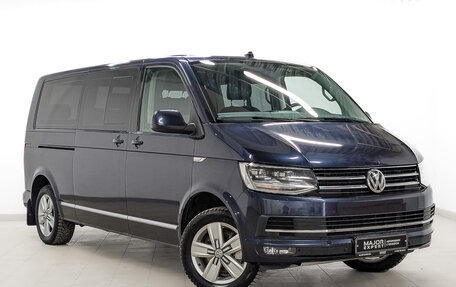 Volkswagen Multivan T6 рестайлинг, 2017 год, 4 150 000 рублей, 3 фотография