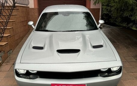 Dodge Challenger III рестайлинг 2, 2020 год, 4 949 999 рублей, 7 фотография