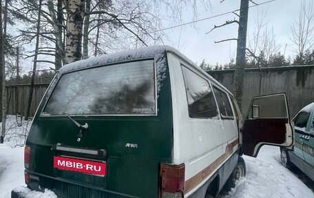 Mitsubishi Delica III, 1985 год, 270 000 рублей, 5 фотография