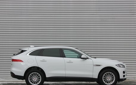 Jaguar F-Pace, 2017 год, 2 490 000 рублей, 3 фотография