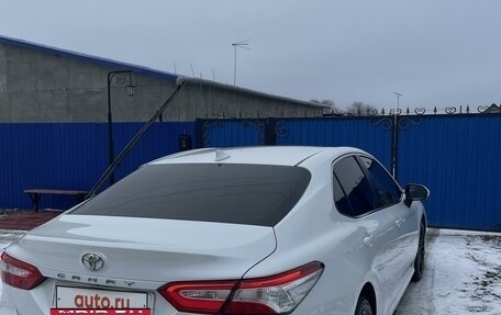 Toyota Camry, 2018 год, 2 990 000 рублей, 6 фотография