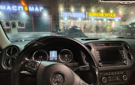 Volkswagen Tiguan I, 2011 год, 1 600 000 рублей, 5 фотография