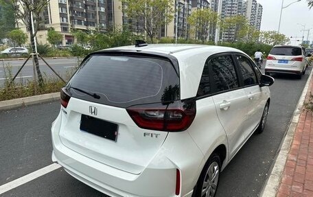 Honda Fit, 2021 год, 1 450 000 рублей, 5 фотография