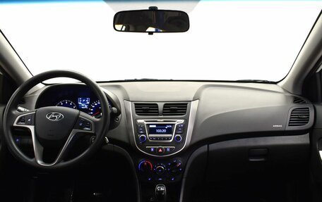 Hyundai Solaris II рестайлинг, 2015 год, 1 275 000 рублей, 5 фотография