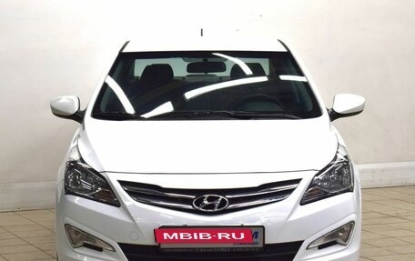 Hyundai Solaris II рестайлинг, 2015 год, 1 275 000 рублей, 2 фотография