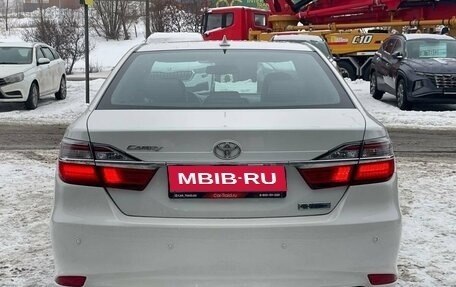 Toyota Camry, 2017 год, 2 385 000 рублей, 7 фотография