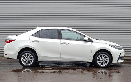 Toyota Corolla, 2017 год, 1 795 000 рублей, 4 фотография