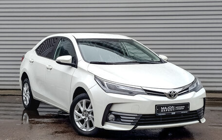 Toyota Corolla, 2017 год, 1 795 000 рублей, 3 фотография