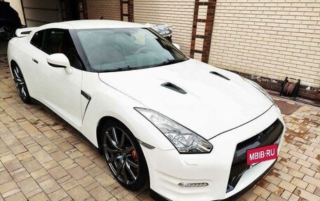 Nissan GT-R, 2013 год, 6 500 000 рублей, 4 фотография