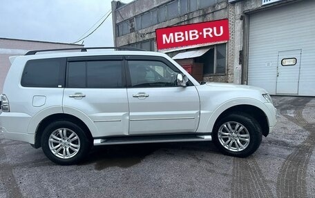 Mitsubishi Pajero IV, 2019 год, 3 499 999 рублей, 2 фотография