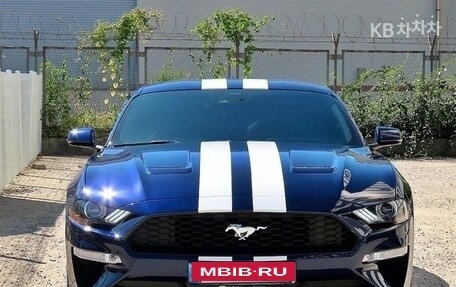 Ford Mustang VI рестайлинг, 2021 год, 2 700 000 рублей, 2 фотография