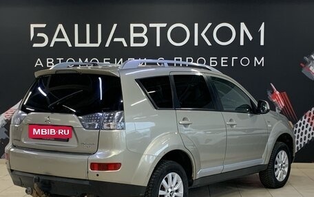 Mitsubishi Outlander III рестайлинг 3, 2007 год, 990 000 рублей, 4 фотография