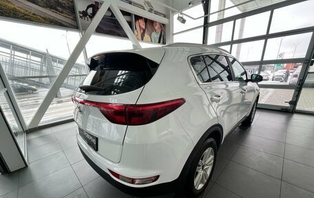 KIA Sportage IV рестайлинг, 2017 год, 2 301 500 рублей, 5 фотография