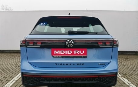 Volkswagen Tiguan, 2024 год, 5 900 000 рублей, 7 фотография