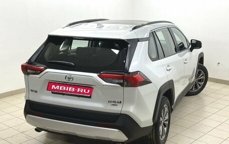 Toyota RAV4, 2024 год, 4 750 000 рублей, 9 фотография