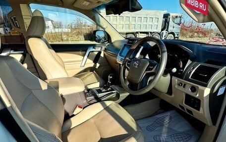 Toyota Land Cruiser Prado 150 рестайлинг 2, 2020 год, 6 500 000 рублей, 5 фотография