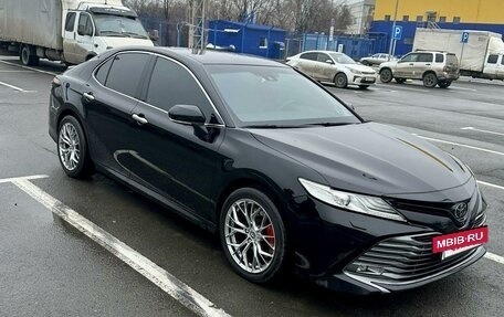 Toyota Camry, 2018 год, 3 250 000 рублей, 3 фотография