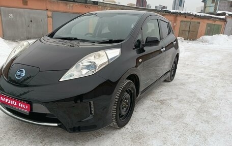 Nissan Leaf I, 2015 год, 1 200 000 рублей, 3 фотография