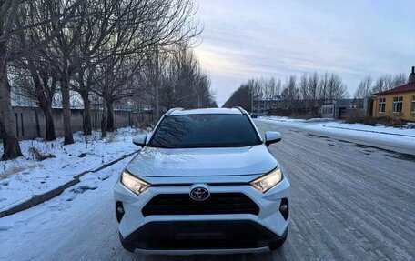 Toyota RAV4, 2021 год, 2 293 000 рублей, 6 фотография