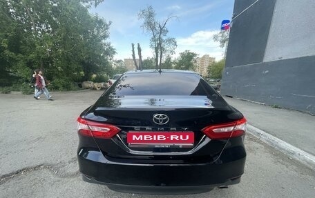 Toyota Camry, 2019 год, 3 200 000 рублей, 3 фотография