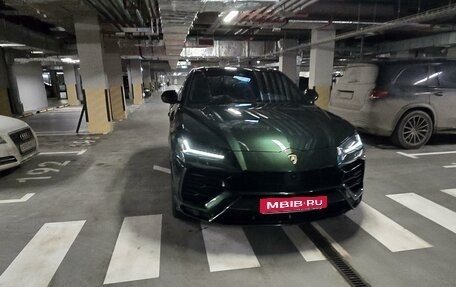 Lamborghini Urus I, 2021 год, 26 500 000 рублей, 3 фотография