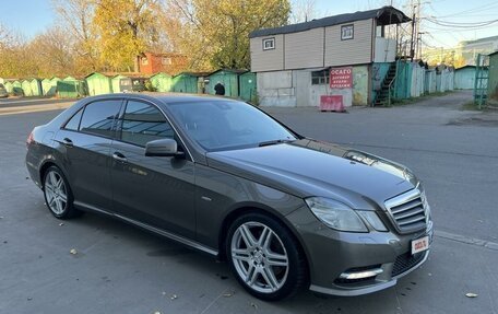 Mercedes-Benz E-Класс, 2011 год, 1 500 000 рублей, 4 фотография