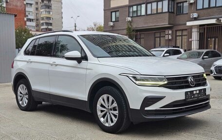 Volkswagen Tiguan II, 2021 год, 2 580 000 рублей, 5 фотография