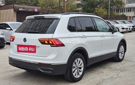 Volkswagen Tiguan II, 2021 год, 2 580 000 рублей, 4 фотография