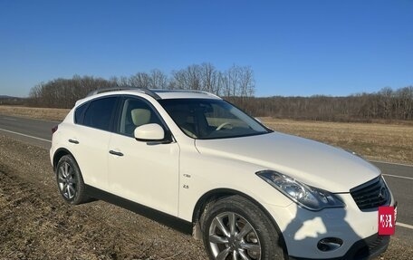 Infiniti QX50 I рестайлинг, 2014 год, 2 400 000 рублей, 2 фотография