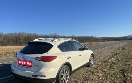 Infiniti QX50 I рестайлинг, 2014 год, 2 400 000 рублей, 5 фотография