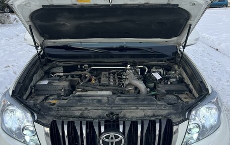 Toyota Land Cruiser Prado 150 рестайлинг 2, 2013 год, 3 300 000 рублей, 3 фотография