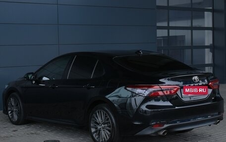 Toyota Camry, 2020 год, 3 340 000 рублей, 4 фотография