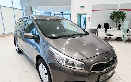 KIA cee'd III, 2013 год, 700 000 рублей, 3 фотография