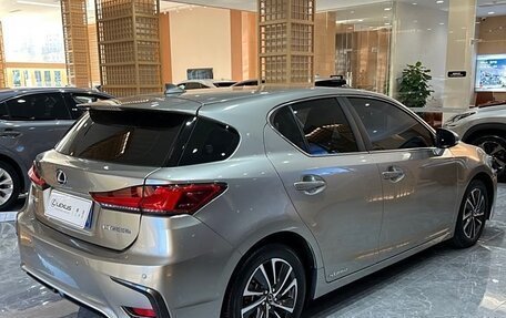 Lexus CT I рестайлинг, 2021 год, 2 500 000 рублей, 3 фотография