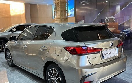 Lexus CT I рестайлинг, 2021 год, 2 500 000 рублей, 5 фотография