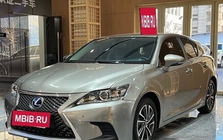 Lexus CT I рестайлинг, 2021 год, 2 500 000 рублей, 2 фотография