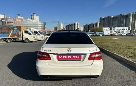 Mercedes-Benz E-Класс, 2012 год, 1 925 000 рублей, 6 фотография