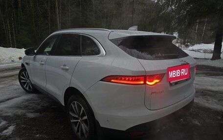 Jaguar F-Pace, 2016 год, 2 800 000 рублей, 3 фотография