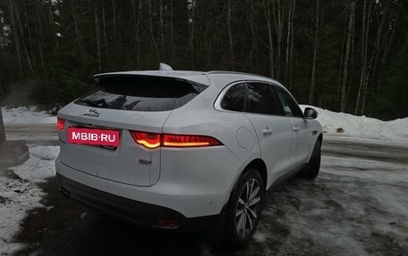 Jaguar F-Pace, 2016 год, 2 800 000 рублей, 2 фотография