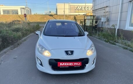 Peugeot 308 II, 2012 год, 795 000 рублей, 3 фотография