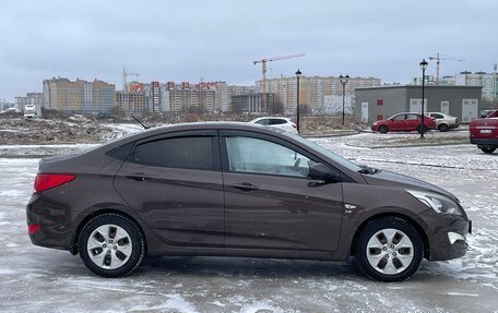 Hyundai Solaris II рестайлинг, 2015 год, 1 215 000 рублей, 2 фотография