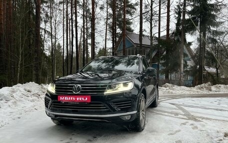 Volkswagen Touareg III, 2017 год, 4 500 000 рублей, 2 фотография